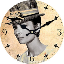 Load image into Gallery viewer, Vintage Marilyn Monroe Clock